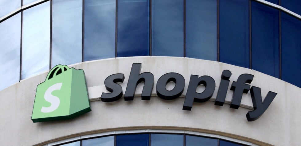 Shopify ecommerce fulfillment company building