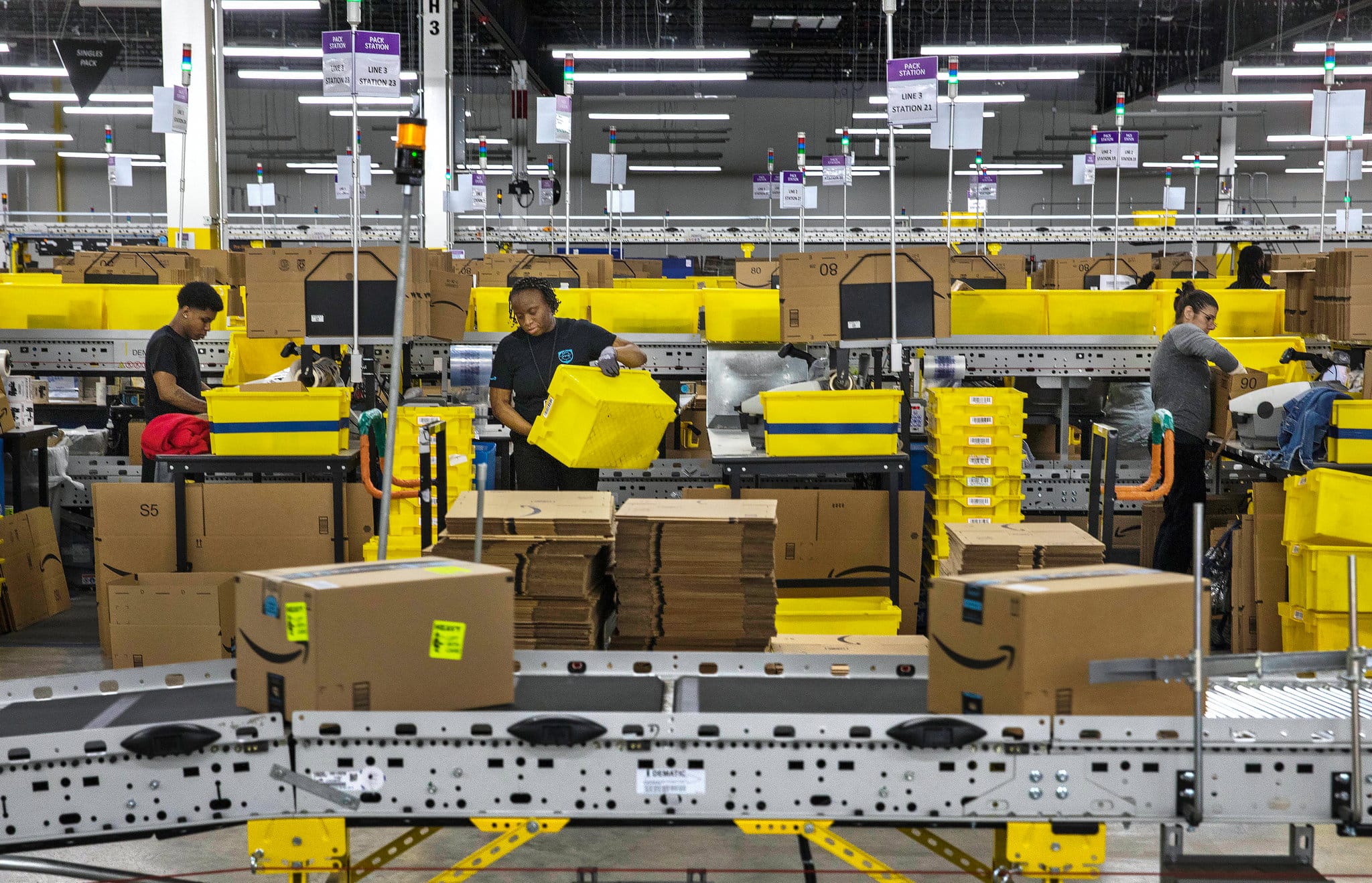Warehouses focused on efficient eCommerce operations often include automation like conveyor belts to reduce the need for manual labor.
